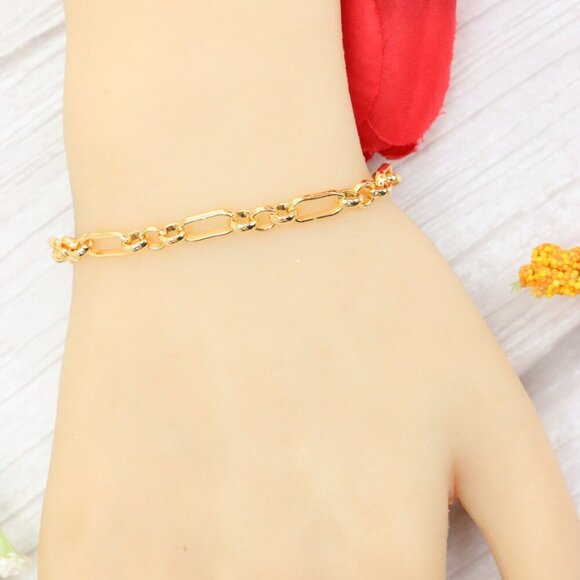 "Trendy Handmade Bracelet – A Thoughtful Gift for Girls & Women | UNVRC1527 - Picture 2 of 10